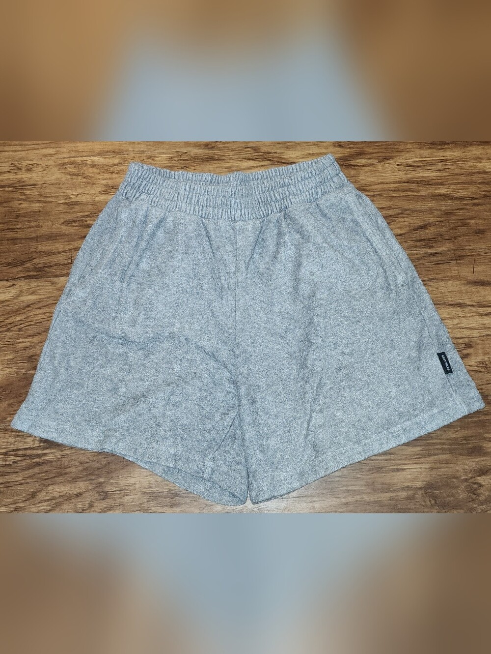 Gilly Hicks “Find Your Happy Place” gray terry lounge shorts, size small